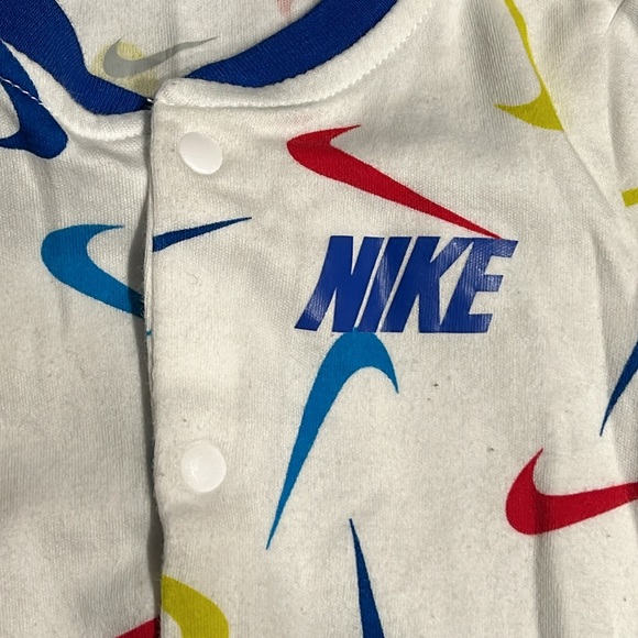 Nike Infant Onesie - Picture 4 of 5